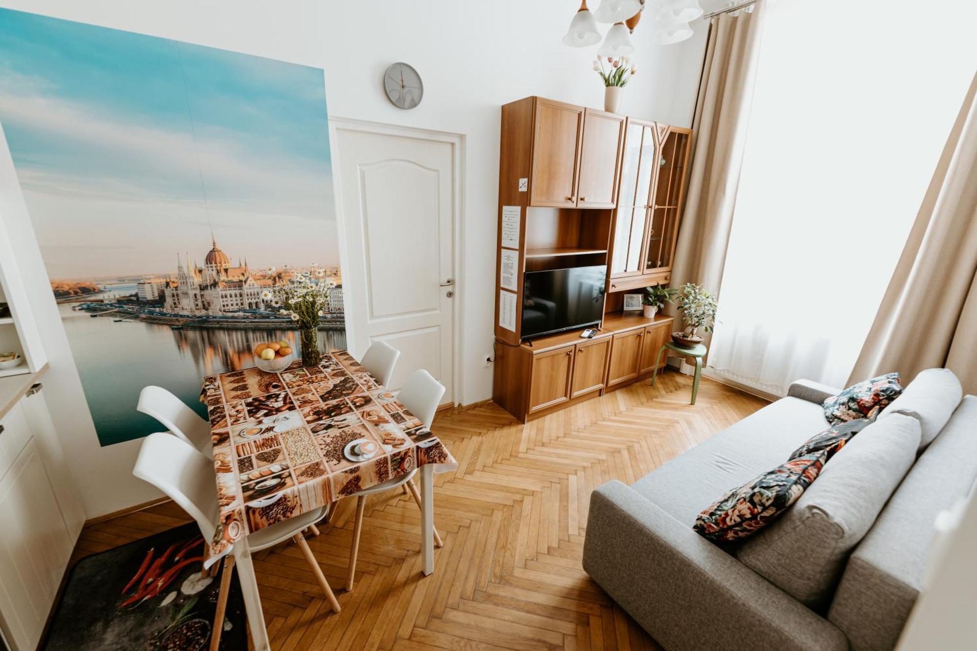 Apartament Margaret & Violet - Stylish Downtown In *